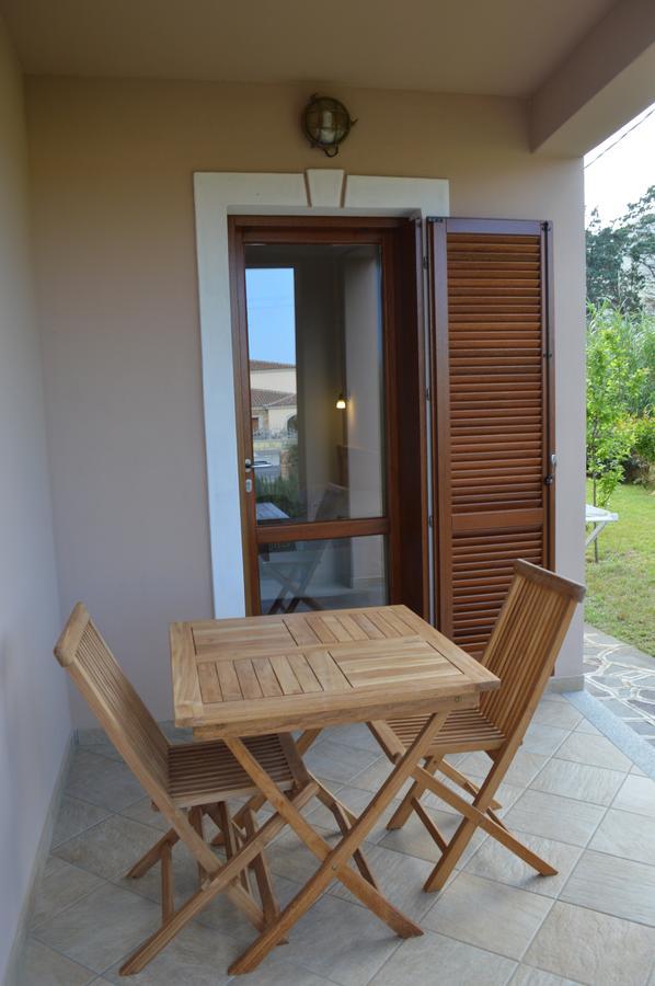 Guest Rooms Affittacamere ซาน เตโอโดโร ภายนอก รูปภาพ