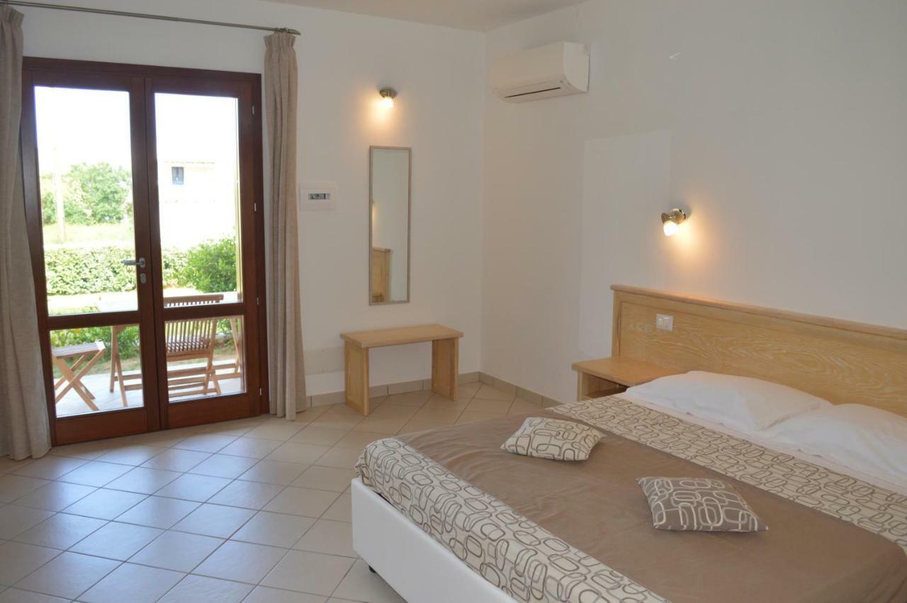 Guest Rooms Affittacamere ซาน เตโอโดโร ภายนอก รูปภาพ